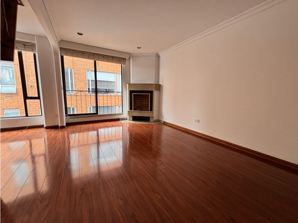 Apartamento en arriendo Chico Navarra — foto 2
