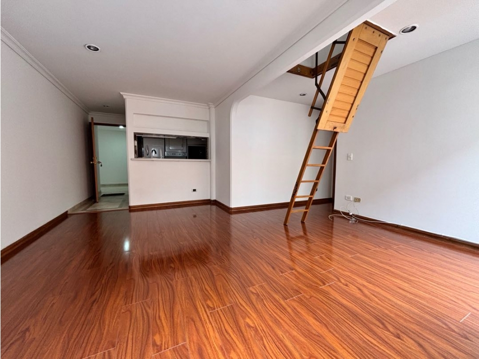Apartamento en arriendo Chico Navarra — foto 3