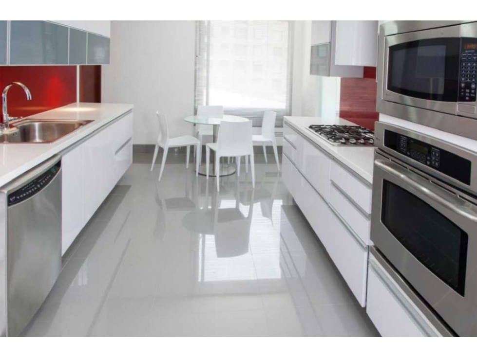 APARTAMENTO EN ARRIENDO CLUB-HOUSE CERROS ORIENTALES — foto 3