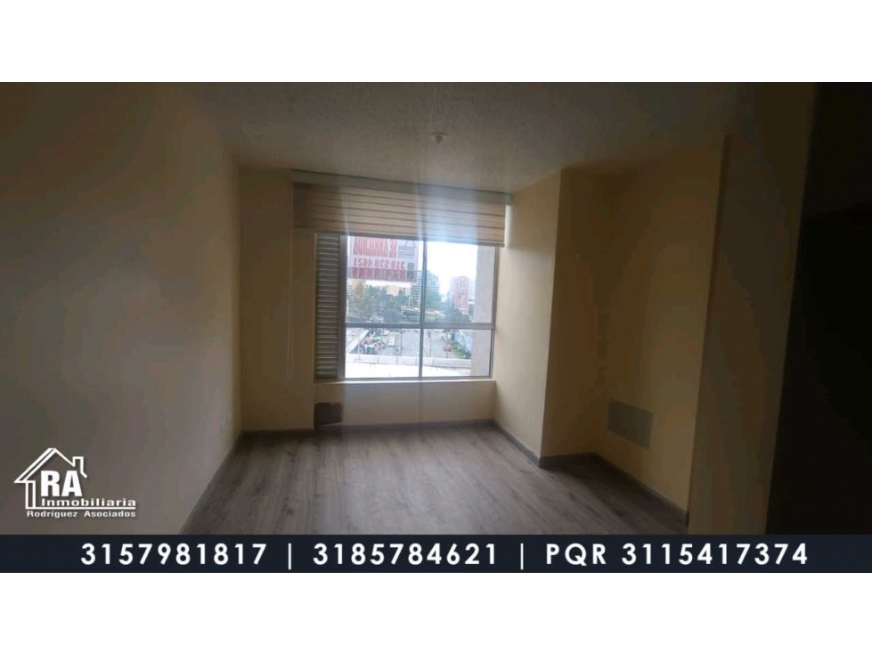 APARTAMENTO EN ARRIENDO CON CLOSETS FRENTE A LA CLINICA MEDERI BOGOTA — foto 2