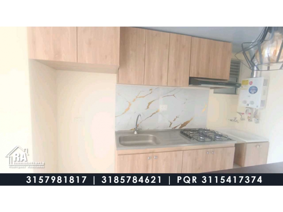 APARTAMENTO EN ARRIENDO CON CLOSETS FRENTE A LA CLINICA MEDERI BOGOTA — foto 4