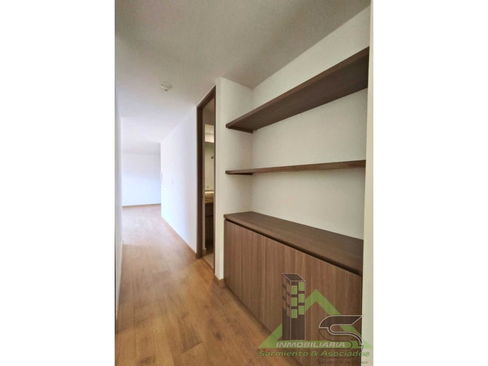Apartamento en arriendo con parqueadero!! En las Villas — foto 5