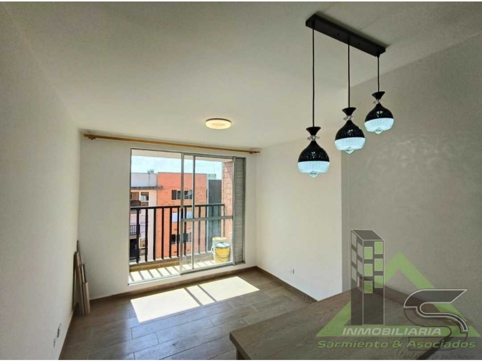 Apartamento en arriendo con parqueadero!! En San Rafael