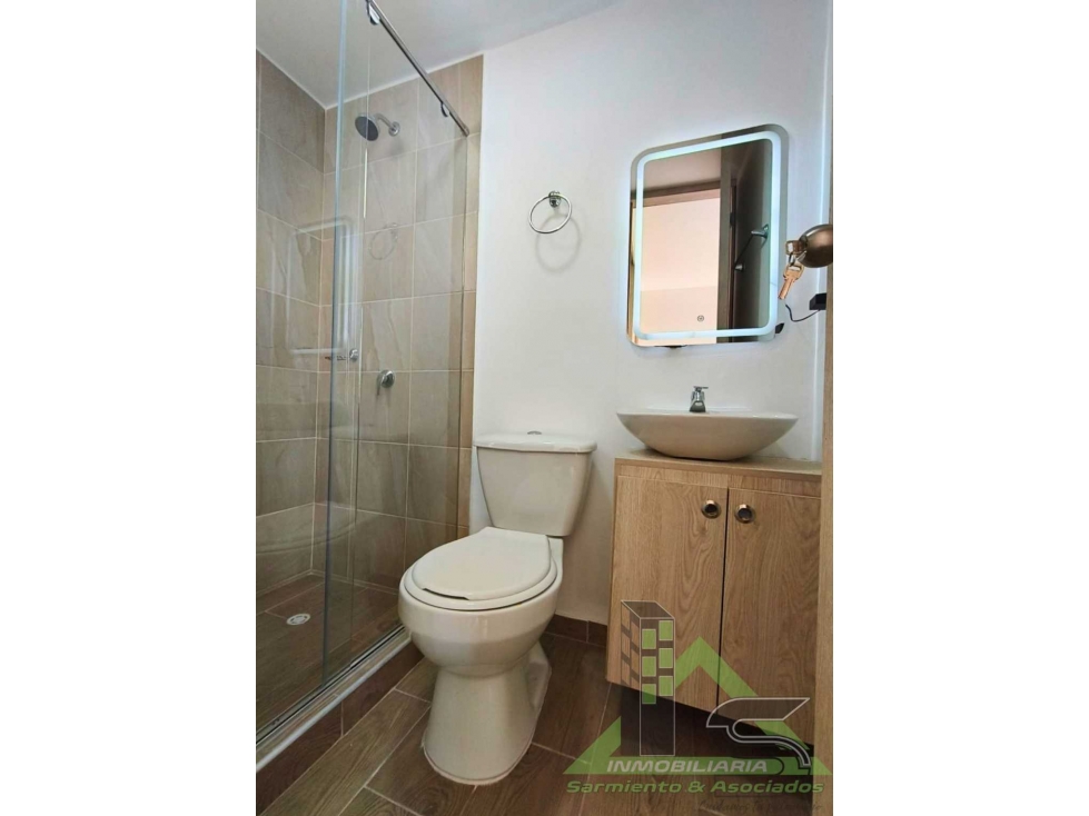 Apartamento en arriendo con parqueadero!! En San Rafael — foto 5