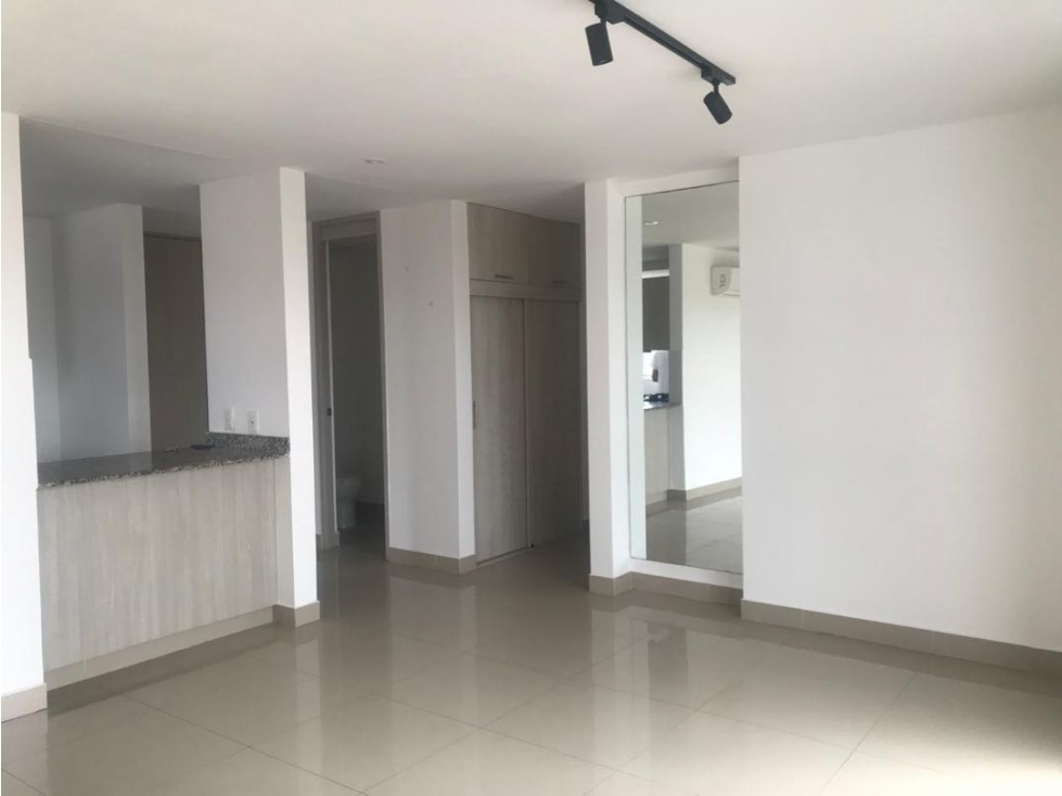 APARTAMENTO EN ARRIENDO DOS ALCOBAS BALCON PORTAL DE GENOVES — foto 5