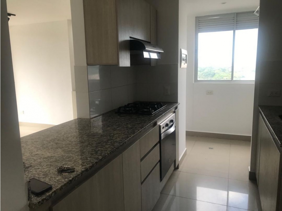 APARTAMENTO EN ARRIENDO DOS ALCOBAS BALCON PORTAL DE GENOVES — foto 6