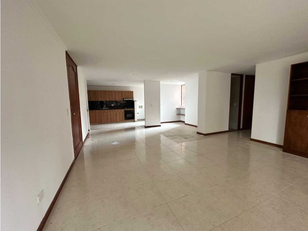 Apartamento en arriendo el poblado medellin — foto 2