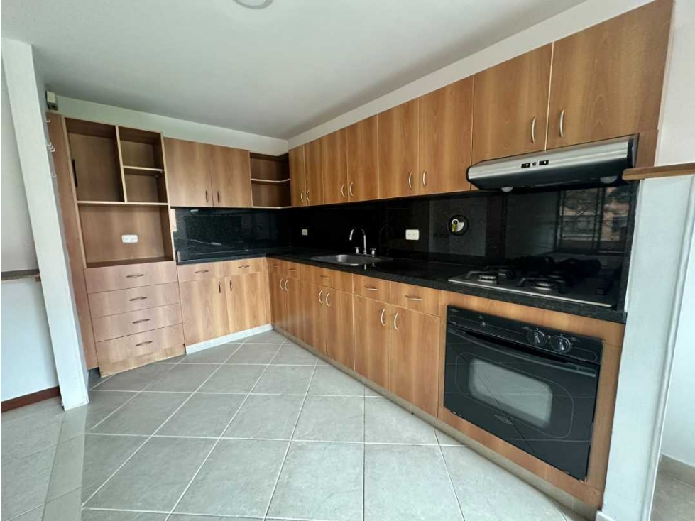 Apartamento en arriendo el poblado medellin — foto 5