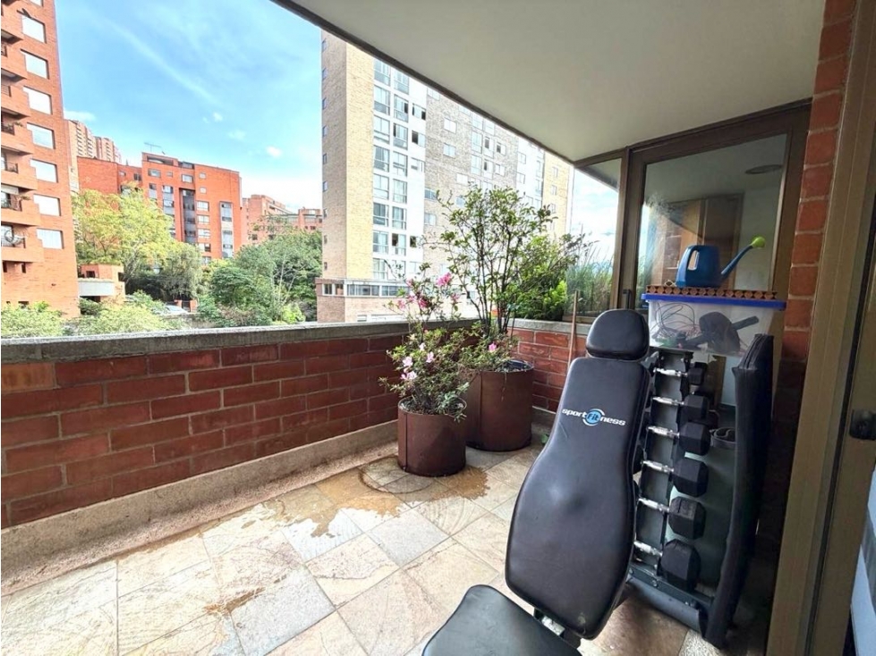 Apartamento en arriendo El Tesoro El Poblado 240 m² SIN MUEBLES. — foto 4