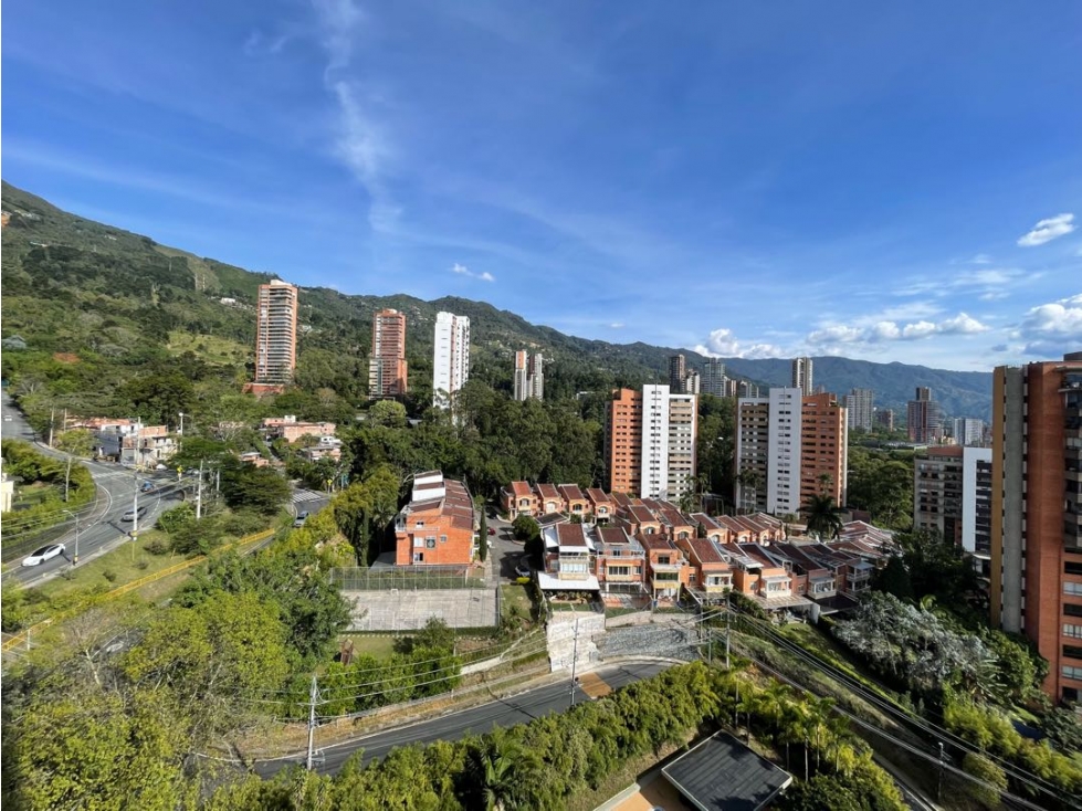 APARTAMENTO EN ARRIENDO EL TESORO, El POBLADO, MEDELLIN — foto 5