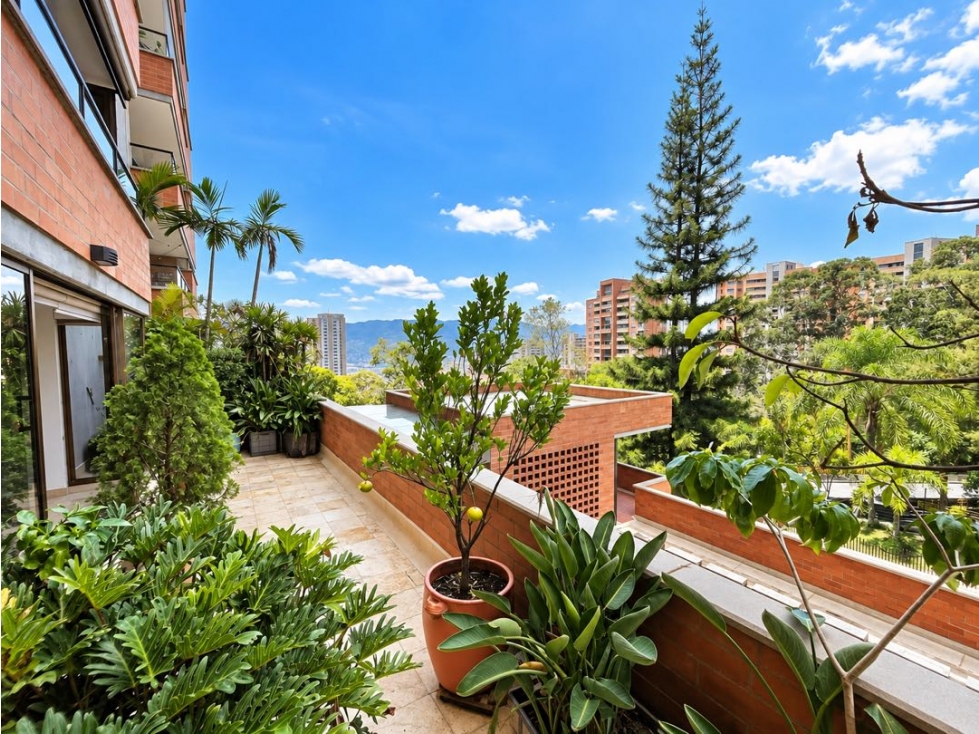 Apartamento en arriendo El Tesoro El Poblado 240 metros cuadrados — foto 3