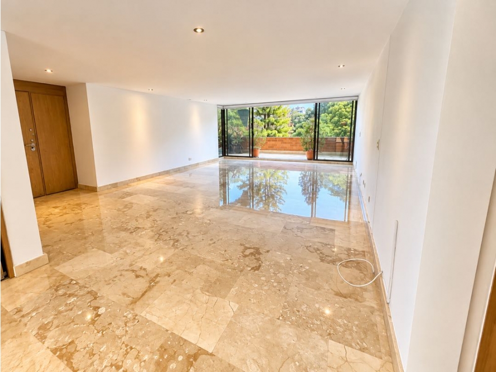 Apartamento en arriendo El Tesoro El Poblado 240 metros cuadrados — foto 6