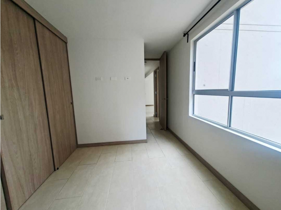 Apartamento en arriendo en Calasanz — foto 5