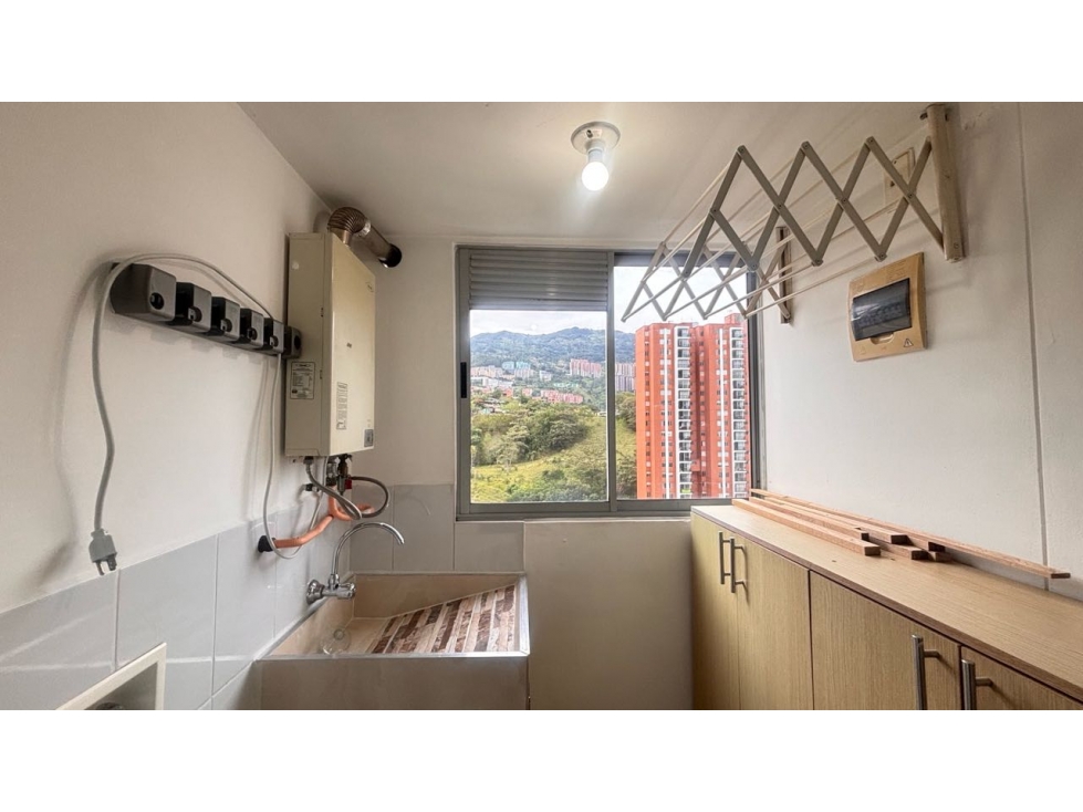 Apartamento en Arriendo en Calasanz Medellín — foto 3
