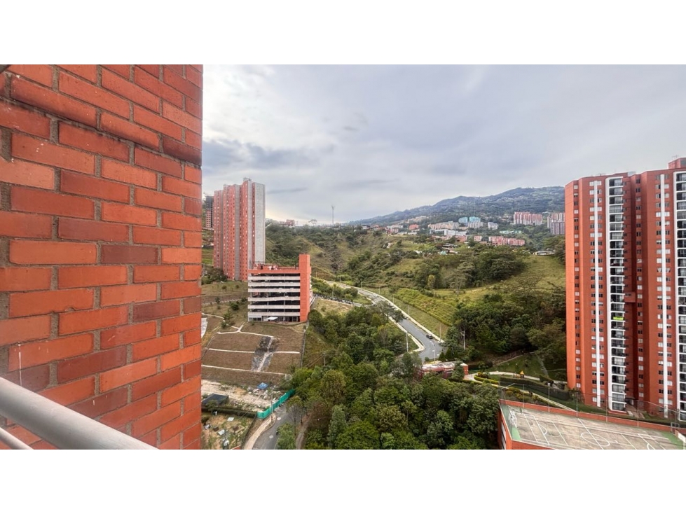 Apartamento en Arriendo en Calasanz Medellín — foto 6