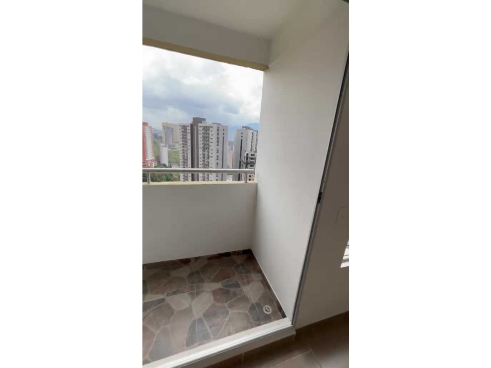 Apartamento en arriendo en Calasanz Medellín — foto 6
