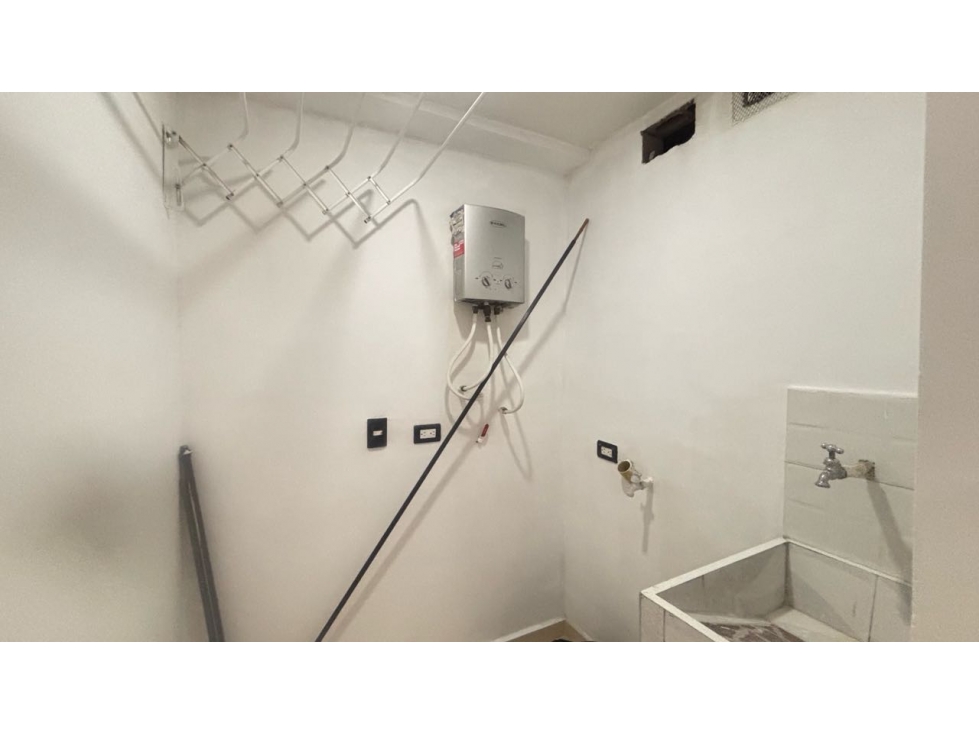 Apartamento en arriendo en Calazania Medellín — foto 5