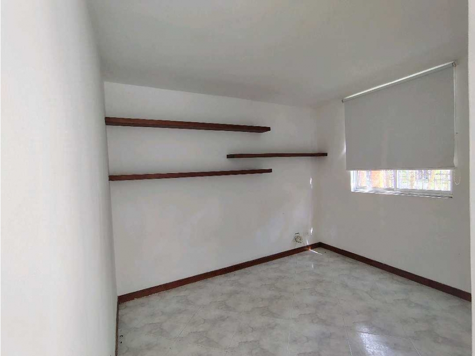 Apartamento en Arriendo en Castropol Medellín — foto 3