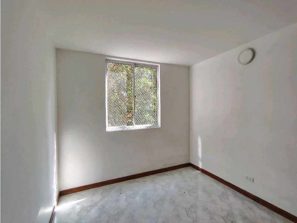 Apartamento en Arriendo en Castropol Medellín — foto 6