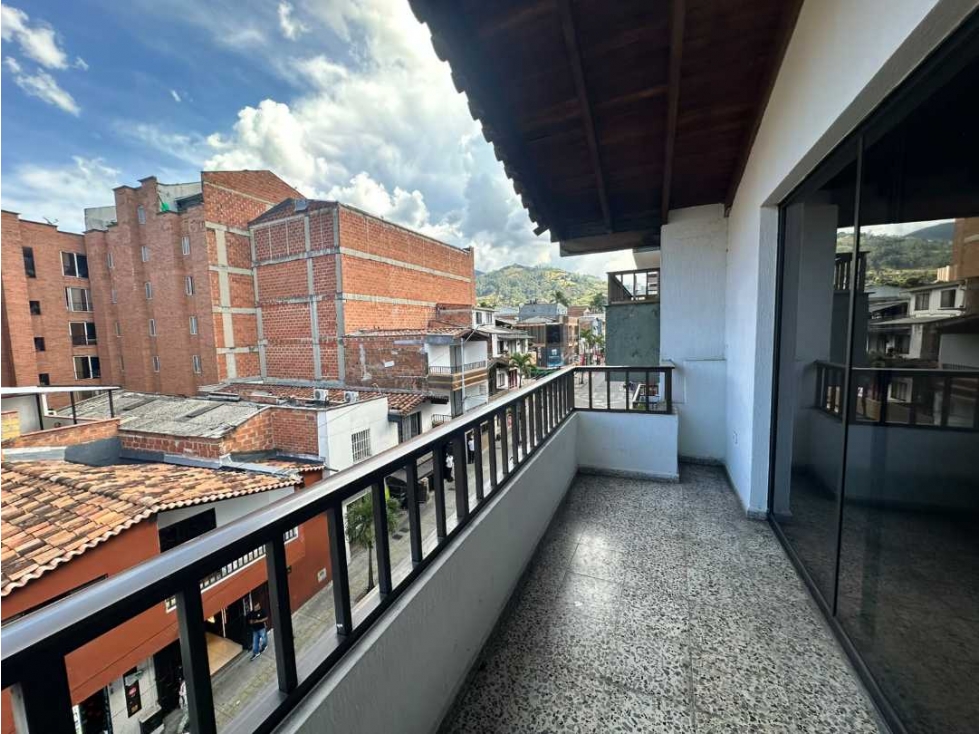 Apartamento en arriendo en centro de envigado