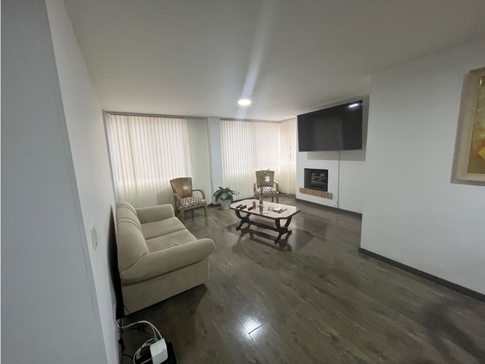 APARTAMENTO EN ARRIENDO EN CHICO (Calle 94 con 13) — foto 4