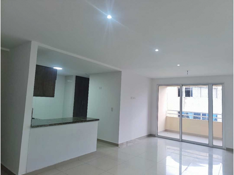 APARTAMENTO EN ARRIENDO EN CIUDAD JARDIN — foto 2