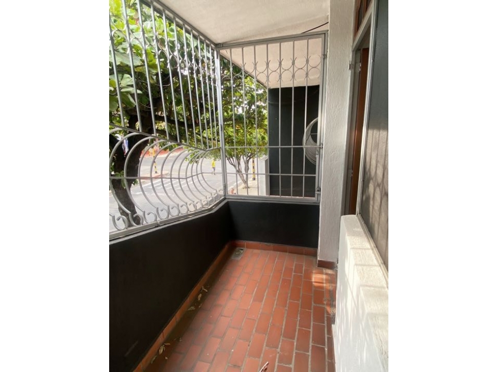 APARTAMENTO EN ARRIENDO EN EL SECTOR DE LA URB. SALLE - 6