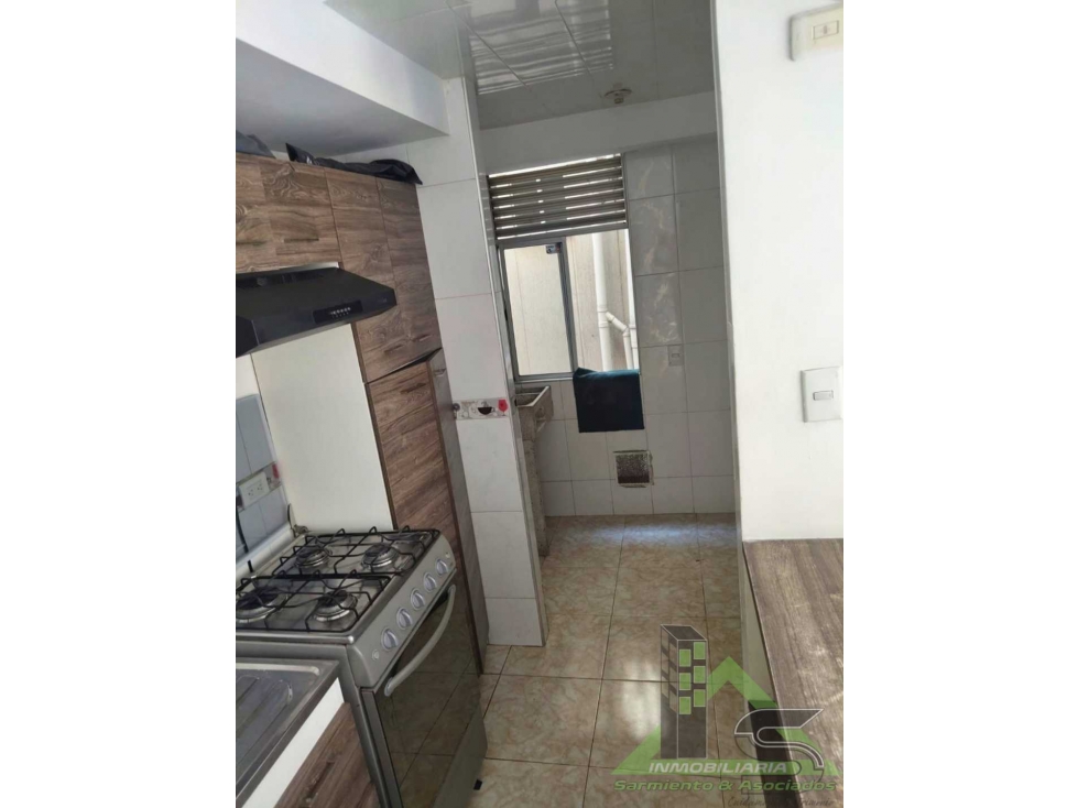 Apartamento en arriendo en el conjunto cerrado los cedros!! — foto 4