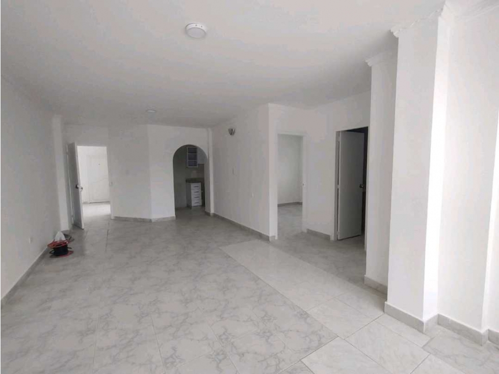 Apartamento en arriendo en el centro de Monteria — foto 2