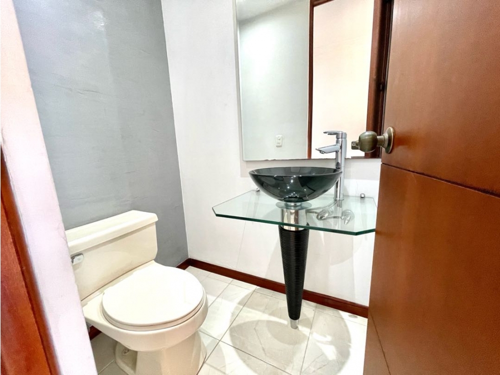 Apartamento en arriendo en El Poblado, sector Santa María de los Ángel — foto 6