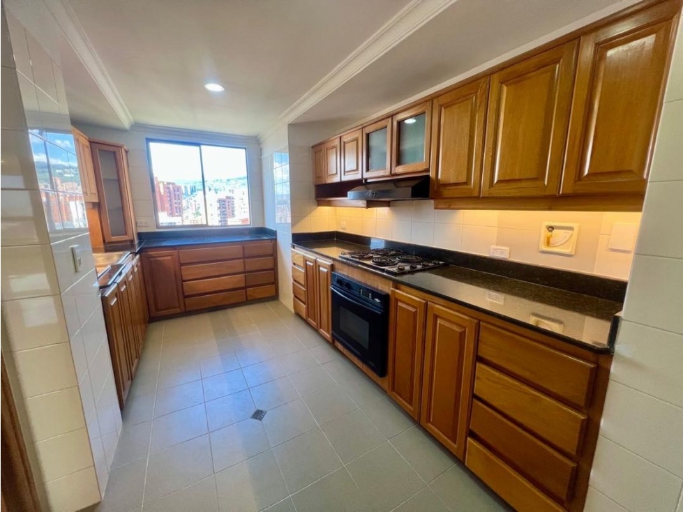 APARTAMENTO EN ARRIENDO EN EL POBLADO — foto 5