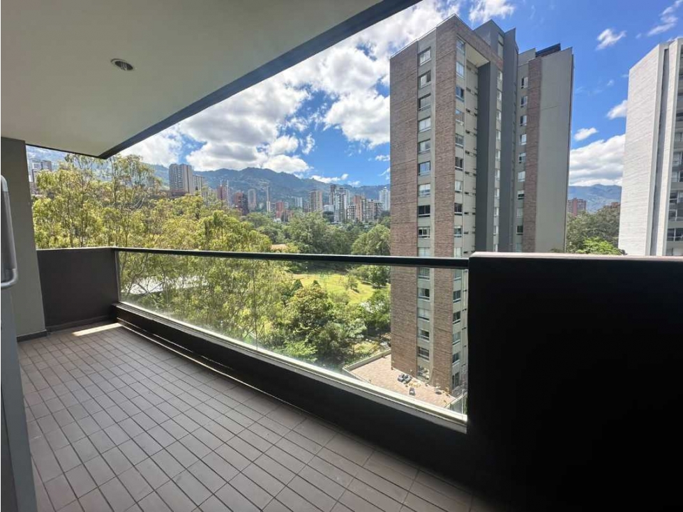 Apartamento en arriendo en el poblado medellin