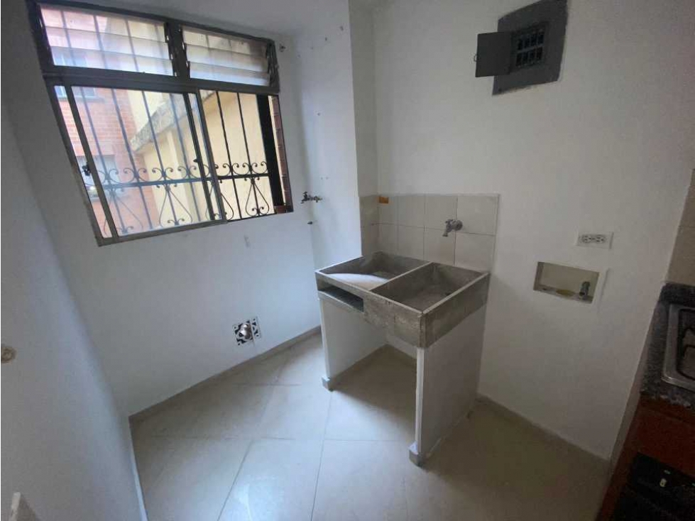Apartamento en arriendo en envigado zona centro — foto 3