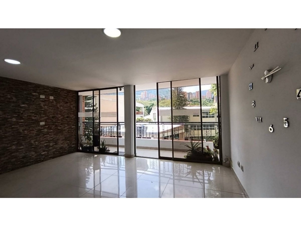Apartamento en arriendo en envigado los naranjos — foto 2