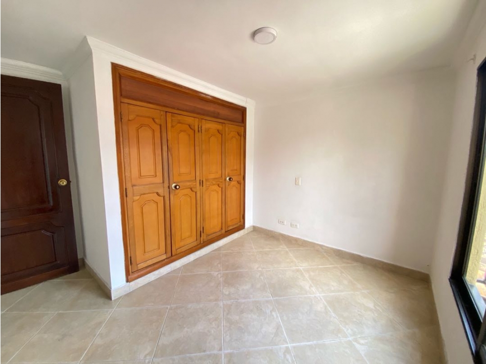 Apartamento en Arriendo en Estadio Medellín — foto 3