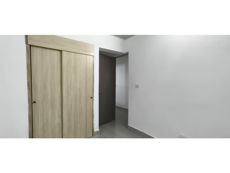 Apartamento en arriendo en La Castellana Medellín — foto 6