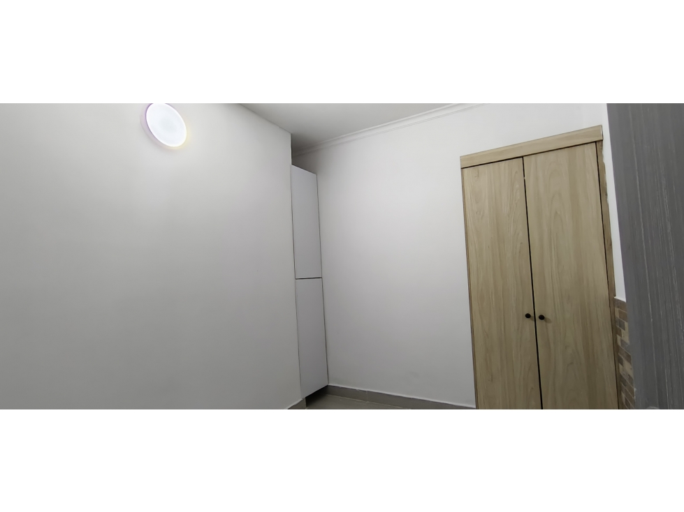 Apartamento en arriendo en La Castellana Medellín — foto 4