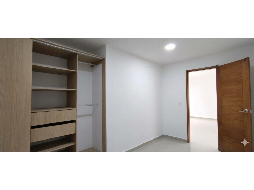 Apartamento en arriendo en La Castellana Medellín — foto 6