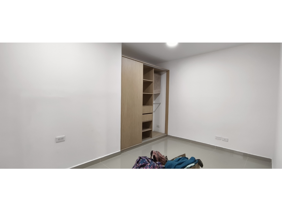 Apartamento en arriendo en La Castellana Medellín — foto 4