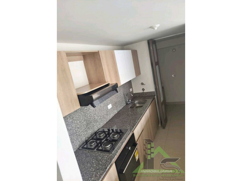 APARTAMENTO EN ARRIENDO EN LAS VILLAS!!