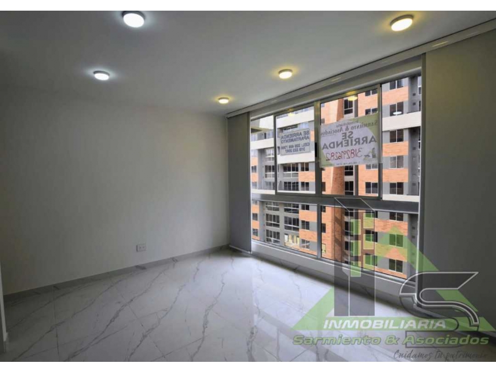 Apartamento en arriendo en las Villas, con parqueadero privado!! — foto 2