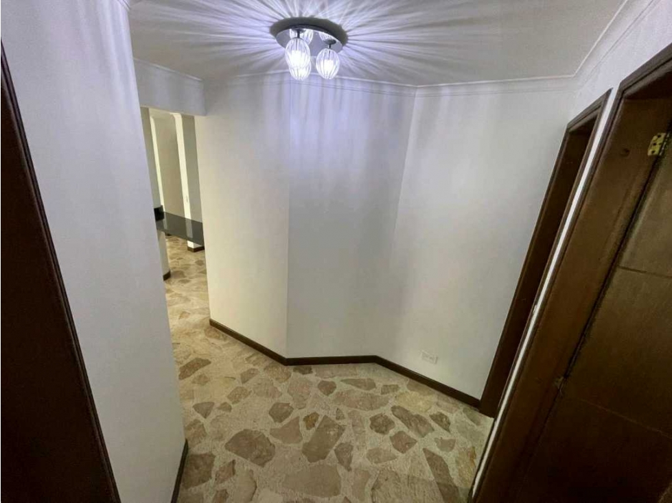 Apartamento en arriendo en Laureles Medellin — foto 6