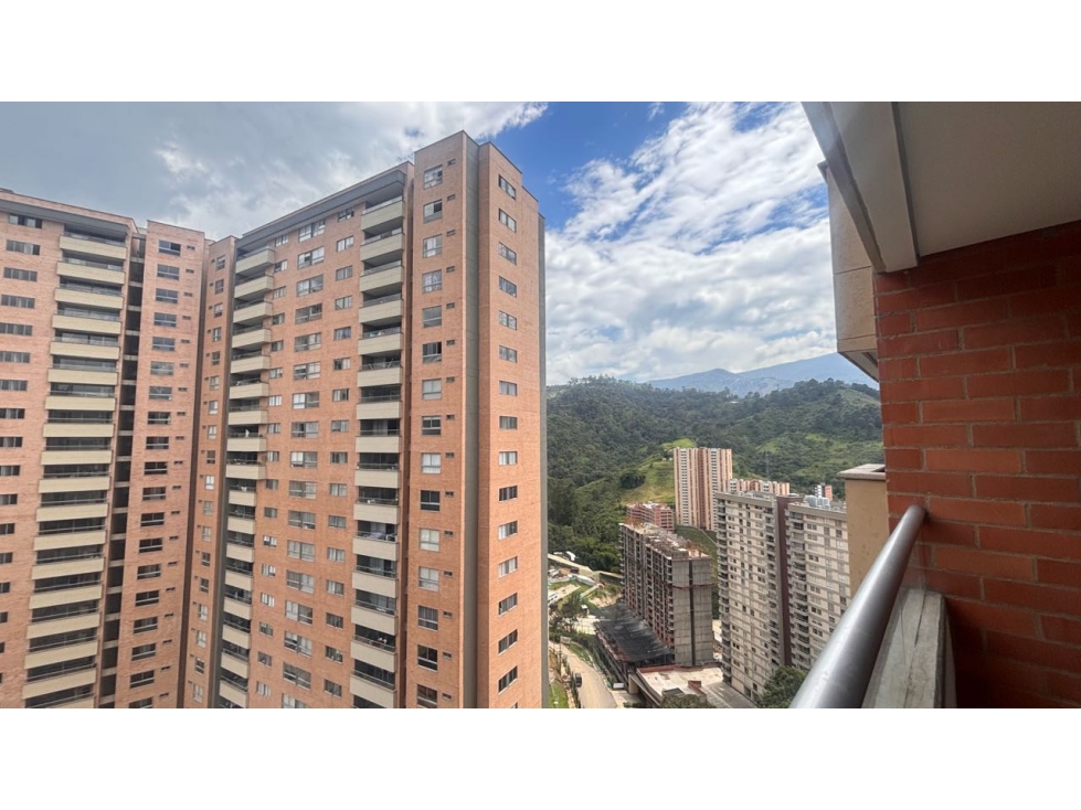 Apartamento en arriendo en Loma de San José Sabaneta — foto 4