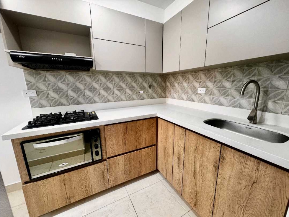 Apartamento en arriendo en Loma de los Bernal Medellín
