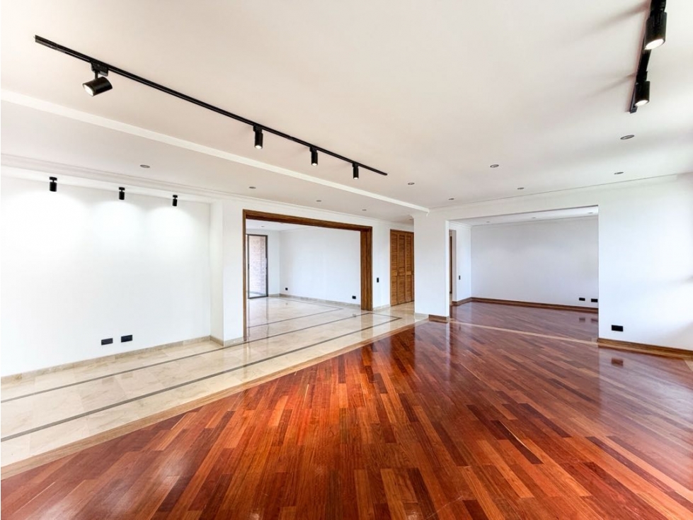 Apartamento en Arriendo en Loma de los bolsos — foto 2