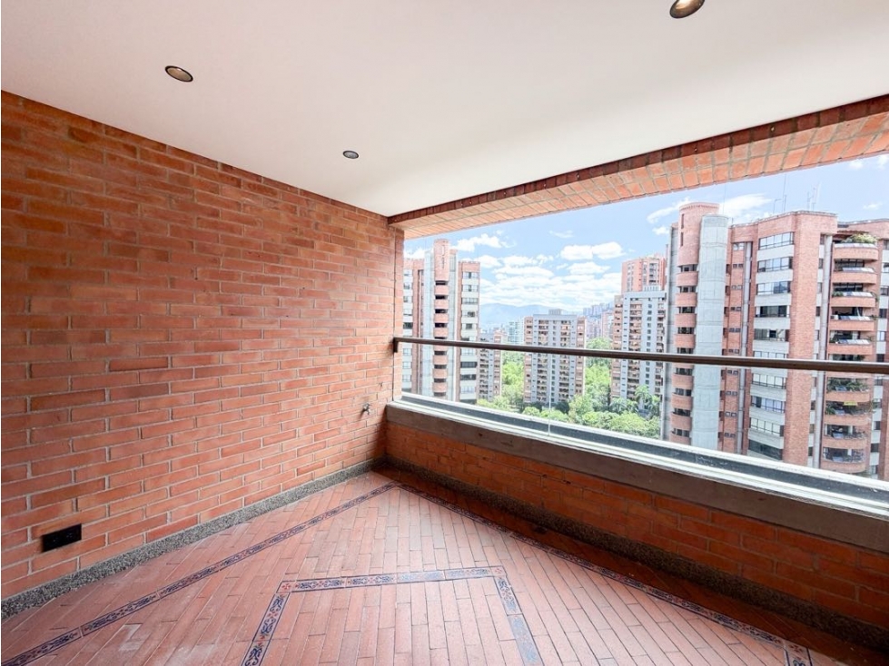 Apartamento en Arriendo en Loma de los bolsos — foto 6