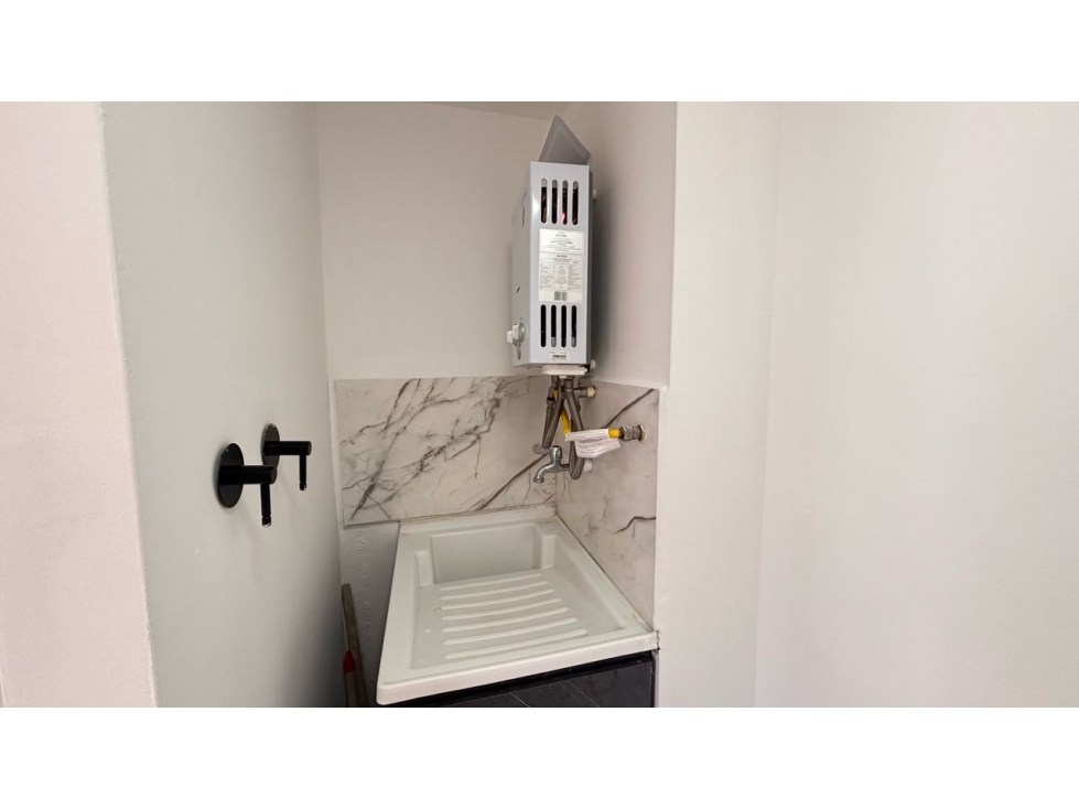 Apartamento en Arriendo en Maria Auxiliadora Sabaneta — foto 2