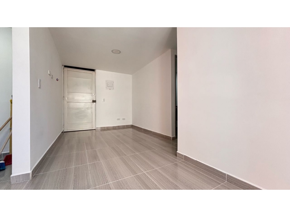 Apartamento en Arriendo en Maria Auxiliadora Sabaneta — foto 4