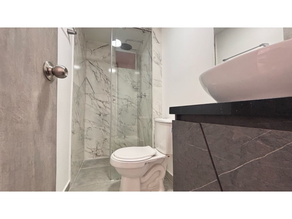 Apartamento en Arriendo en Maria Auxiliadora Sabaneta — foto 5