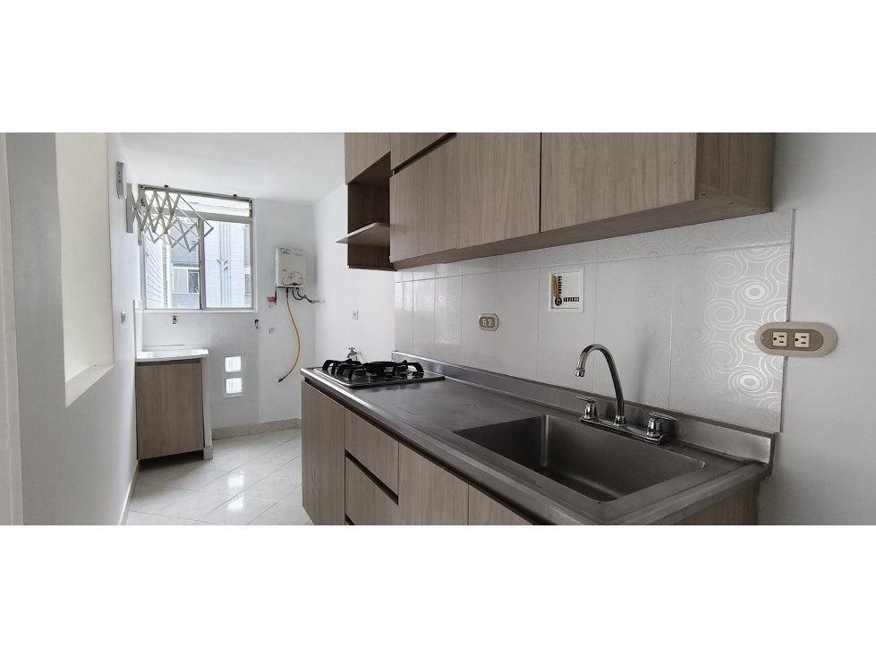 Apartamento en arriendo en Poblado Medellín — foto 2